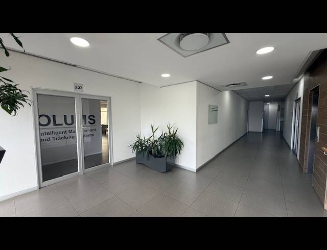 202M² OFFICE TO LET IN GLENWOOD